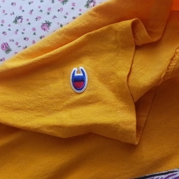 GxFR Champion Tee - Picture 4 of 5